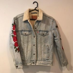 Levi’s Sherpa lined denim jacket